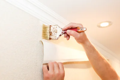 Pose de papier peint à Drucat — revêtements muraux et toiles de verre